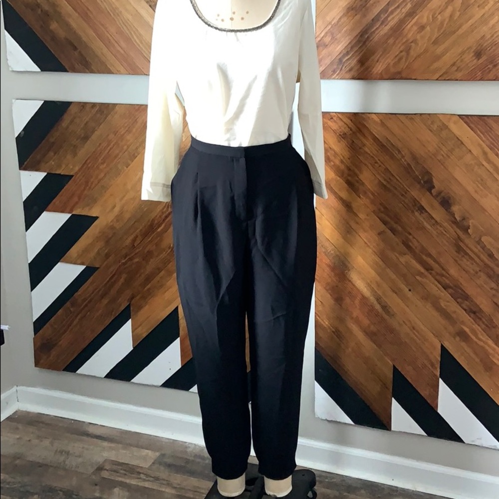 Tahari highwaisted black slacks